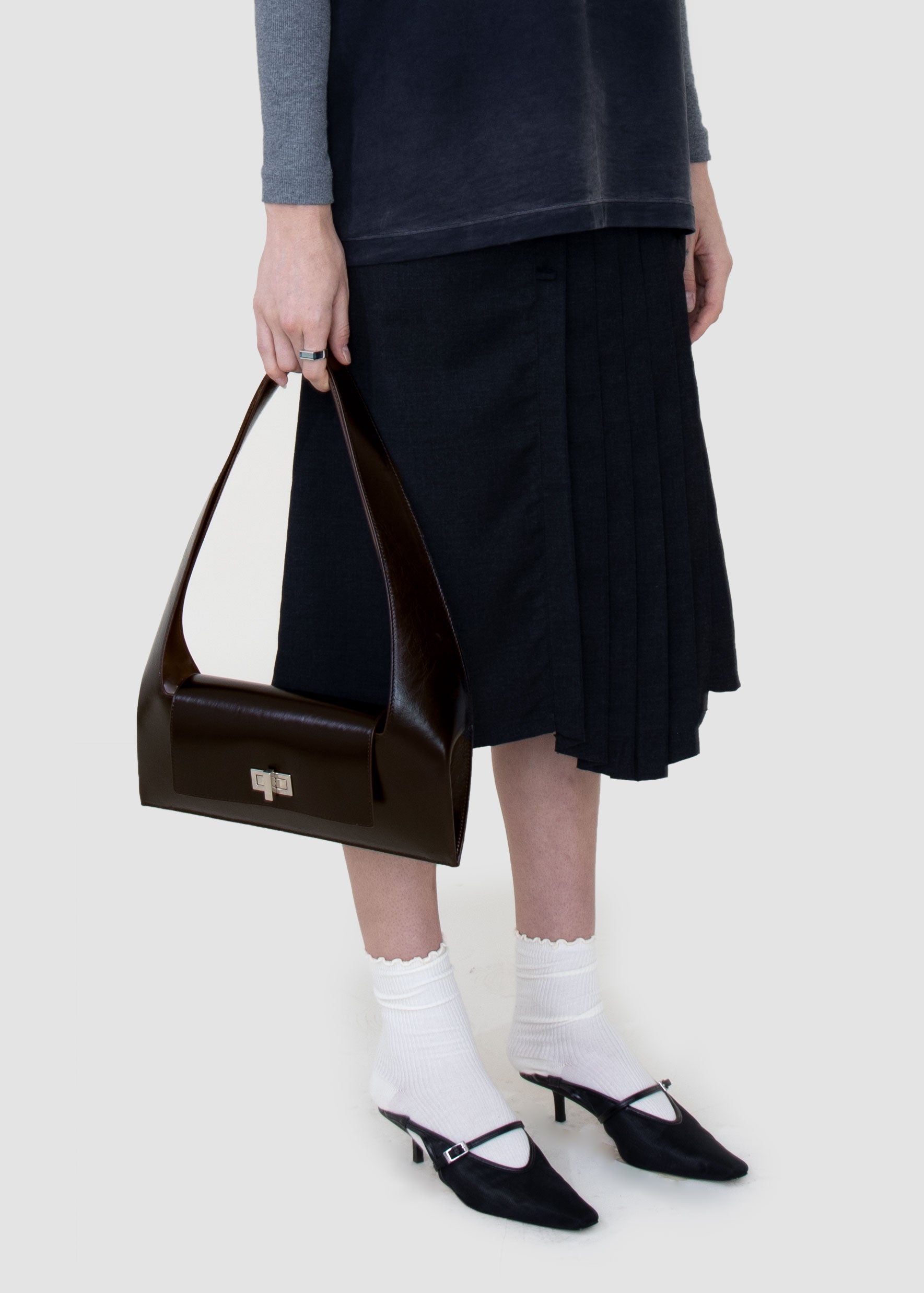 Baguette - Dark Brown Alias