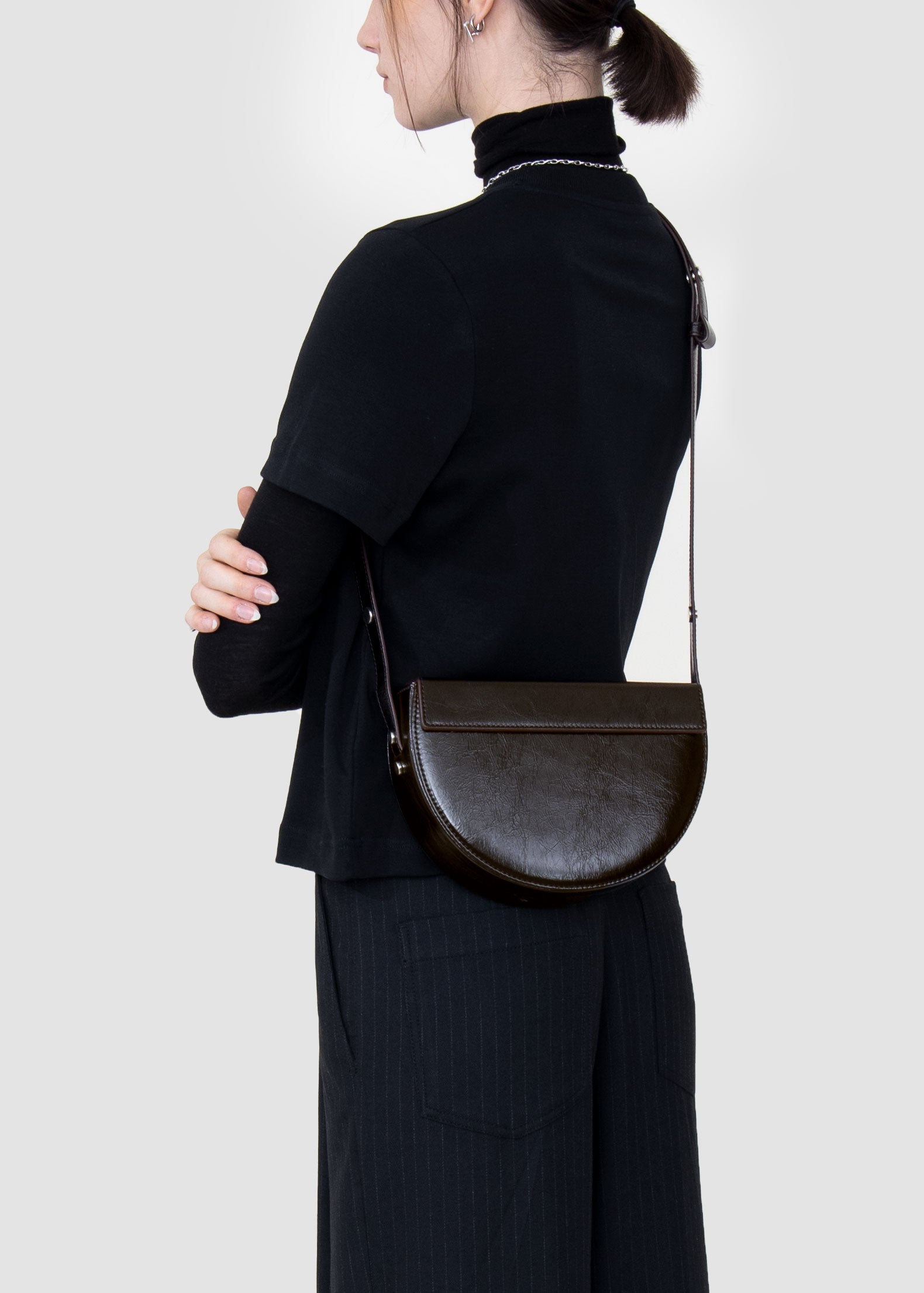 Nuit - Dark Brown Alias