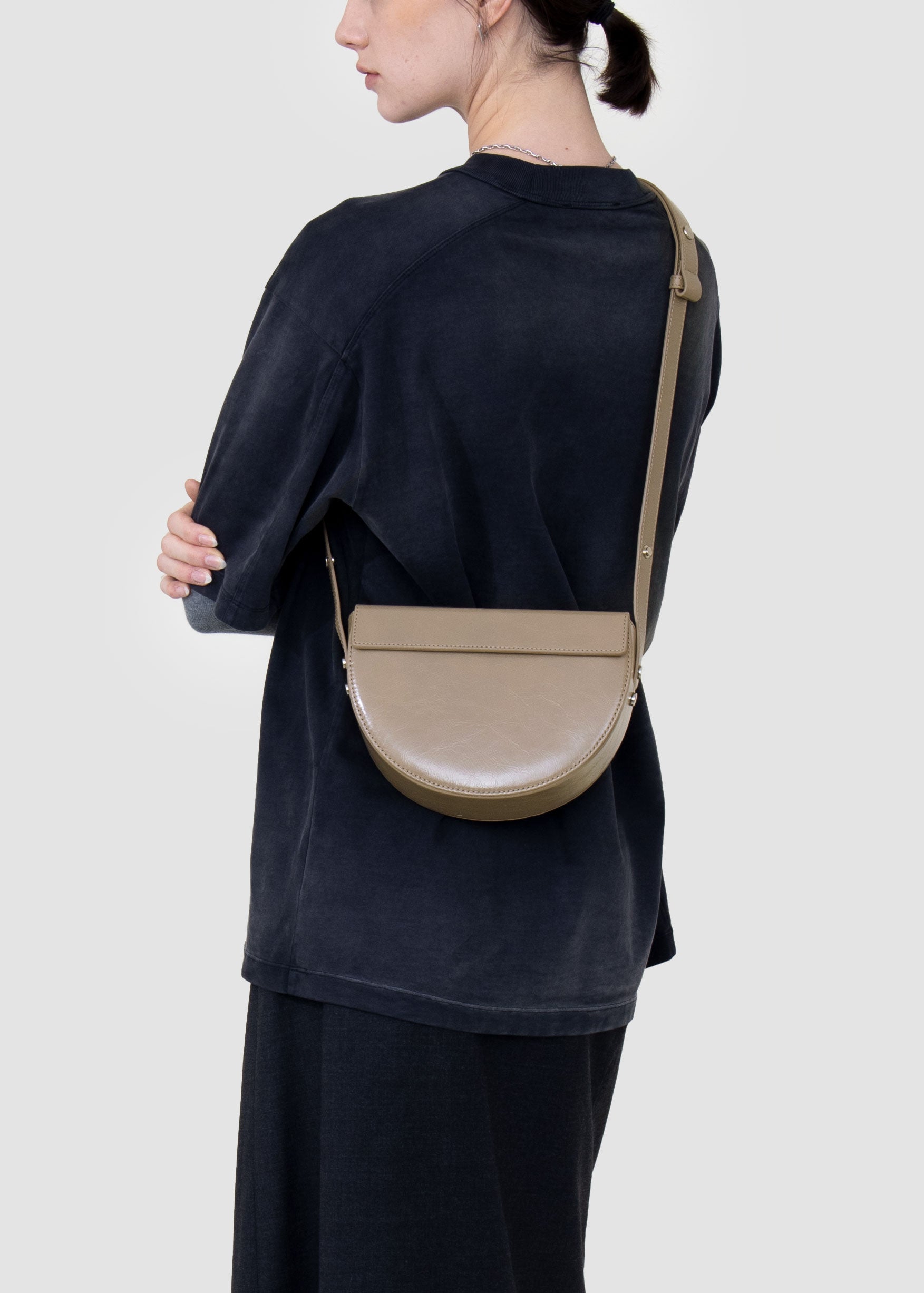 Nuit - Light Taupe Alias